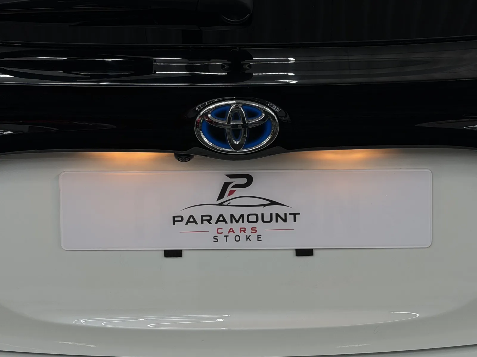 2022 Toyota Yaris in White, photo 10