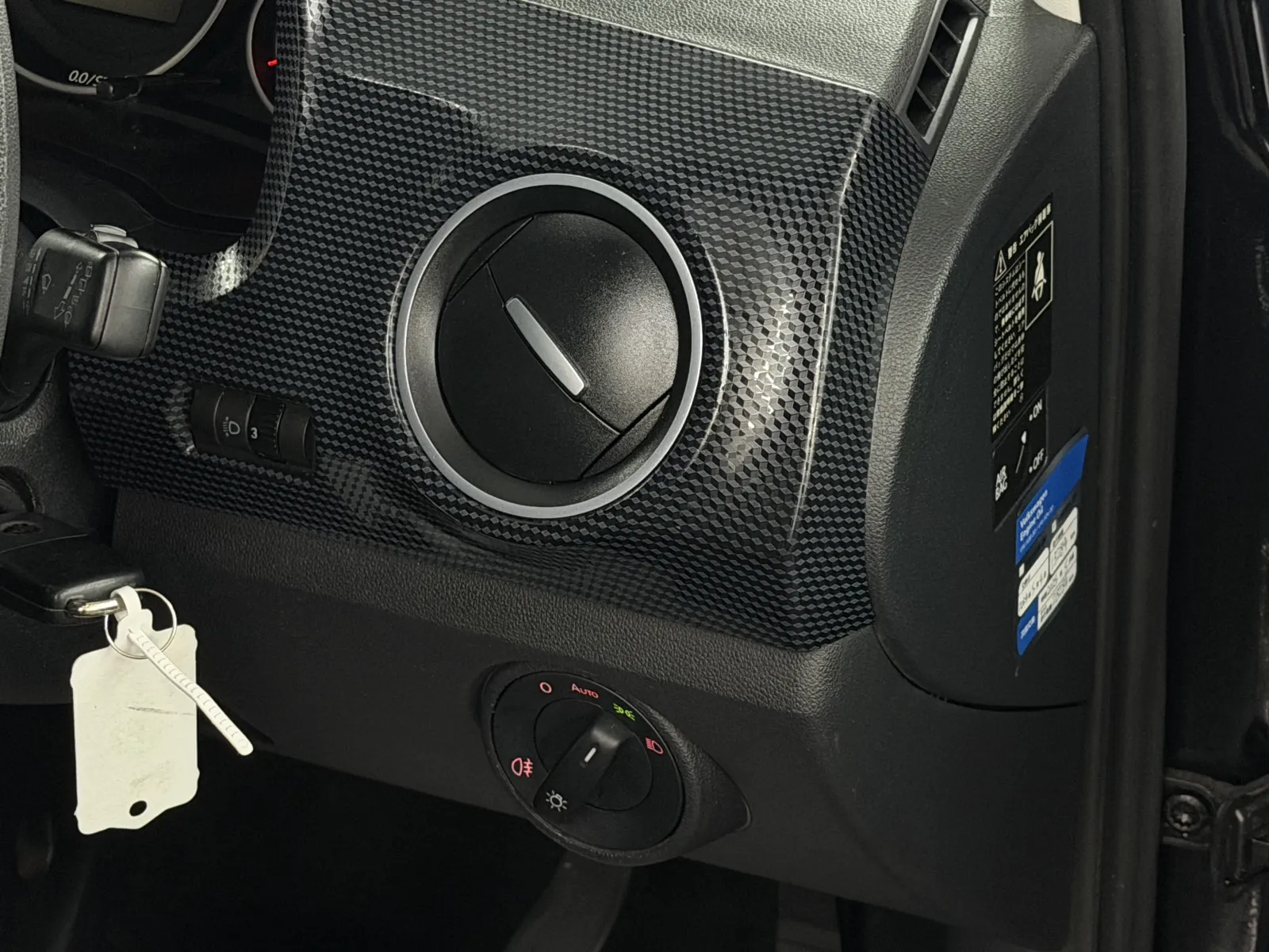 2018 Volkswagen UP in Black, photo 18