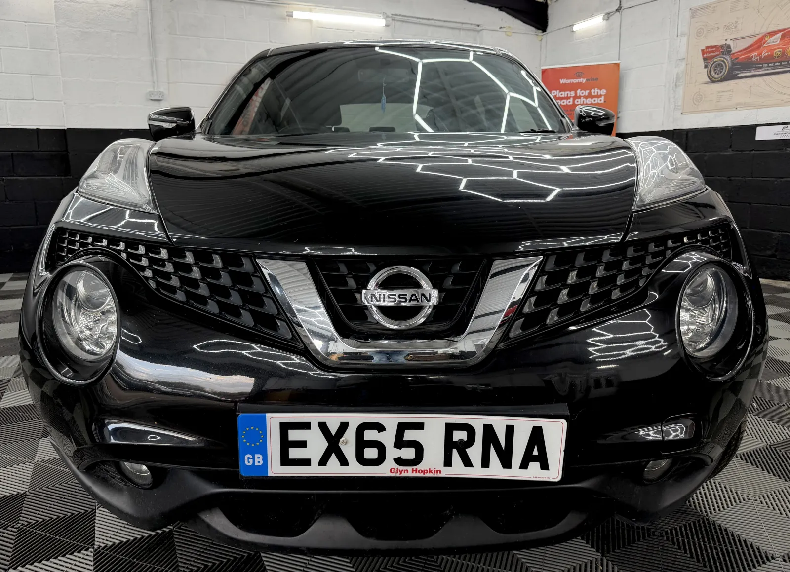 2015 NISSAN JUKE in Black, photo 6