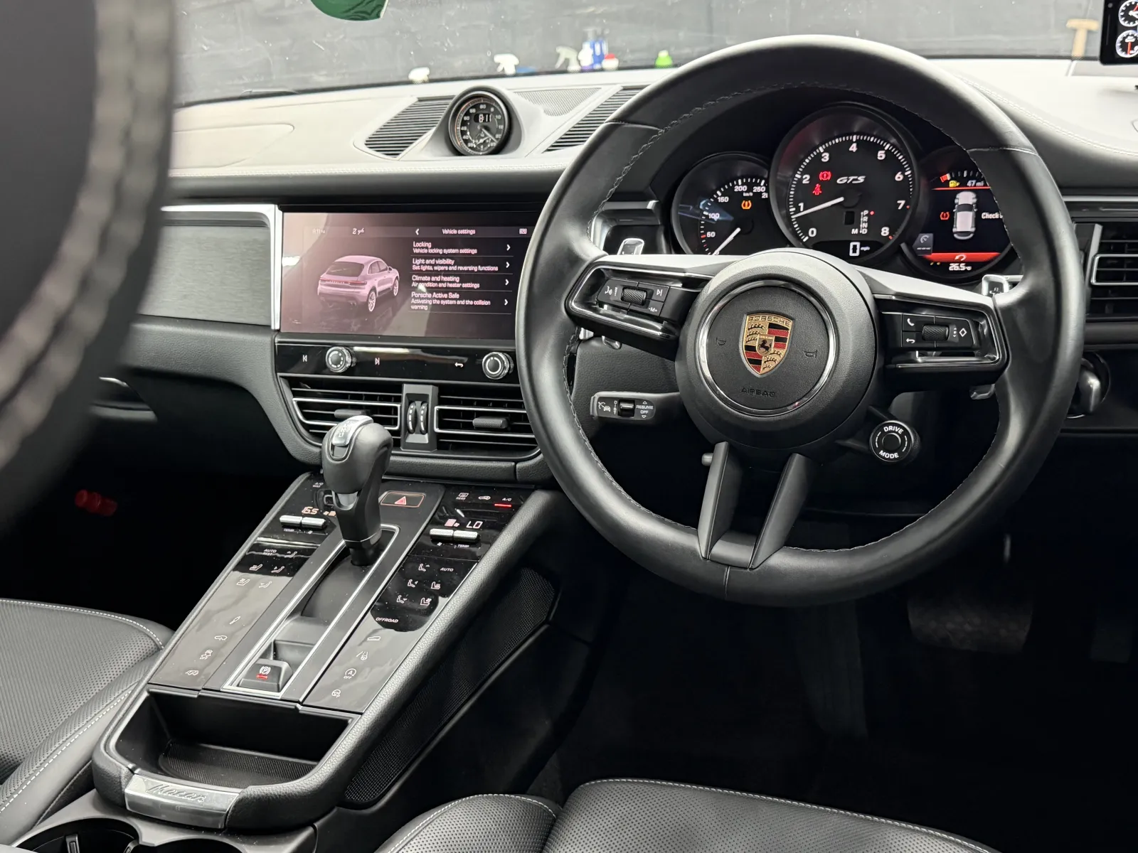 2023 Porsche Macan S in Black, photo 10