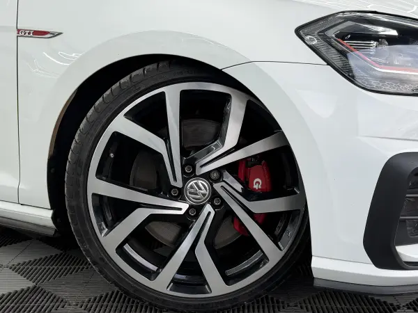 2017 Volkswagen Golf GTI Performance Pack in White, photo 6