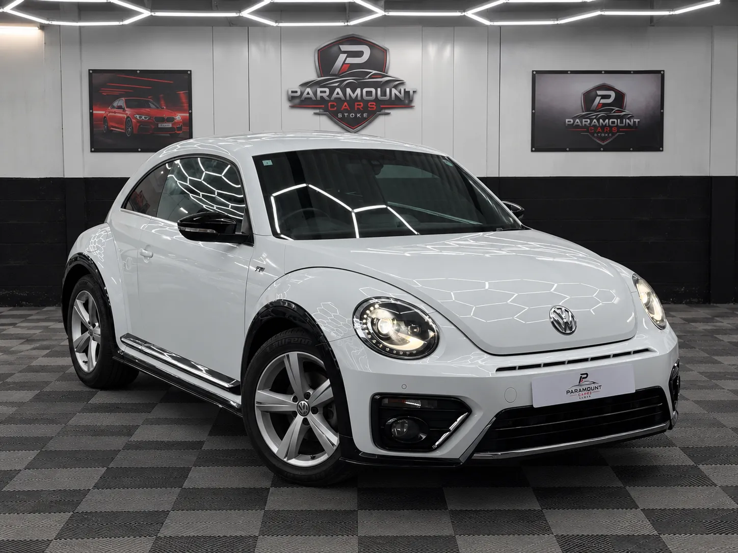 2017 Volkswagen Beetle R-Line in White, photo 2