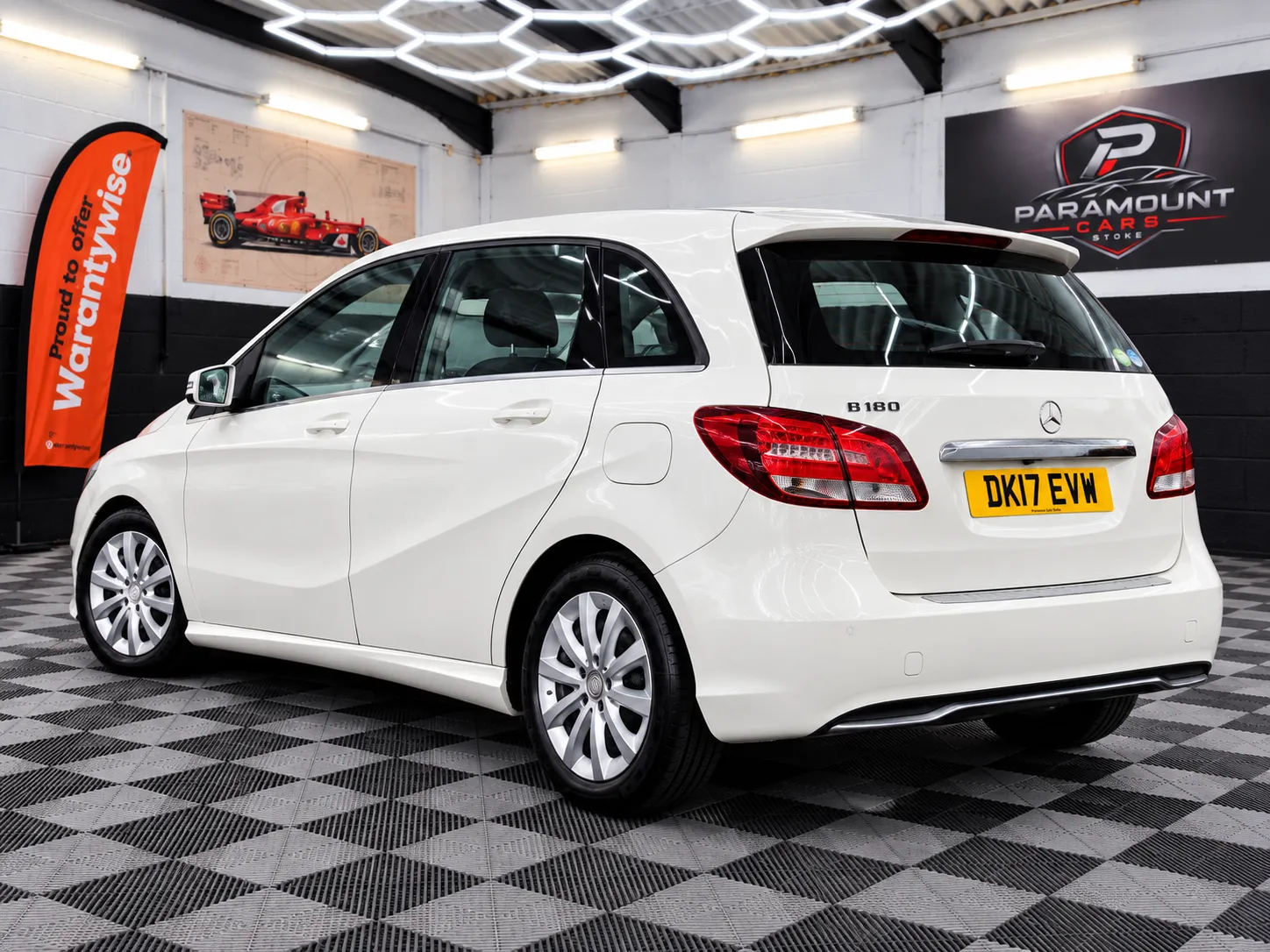 2017 Mercedes-Benz B Class in White, photo 17