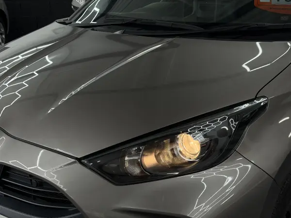 2021 Toyota Yaris in Silver, photo 18