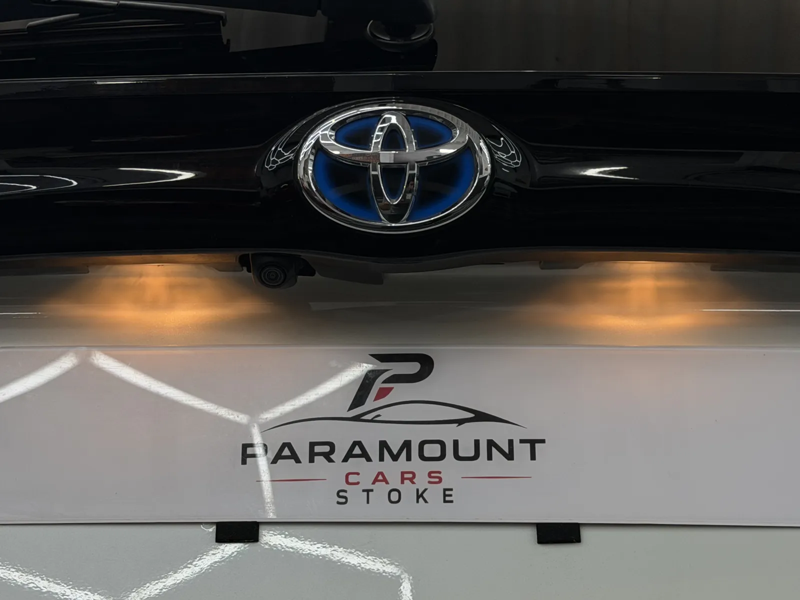 2022 Toyota Yaris in White, photo 12